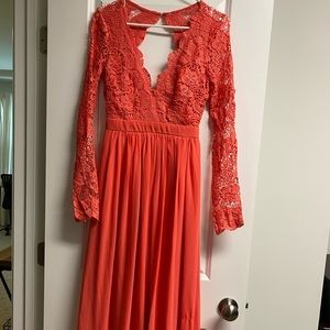 🌟SALE 🌟 NWT Maniju Coral Lace Long Sleeve Formal Dress